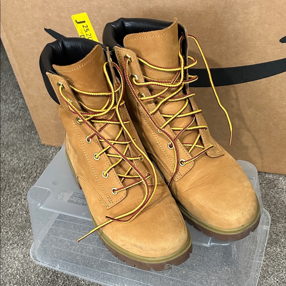 Timberland Tan Lace-Up Boots